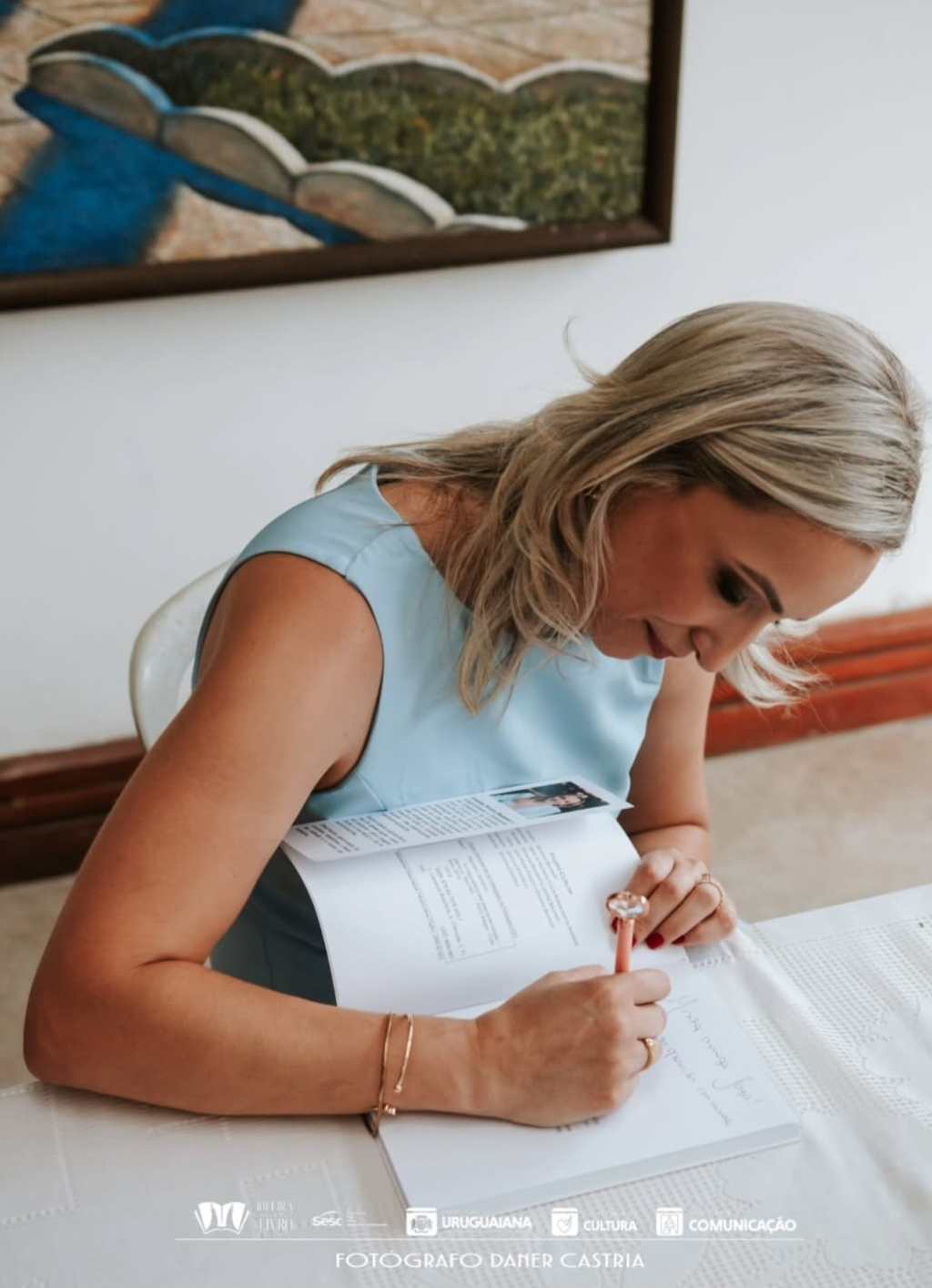 Genaína Baumart lança livro de&nbsp;crônicas